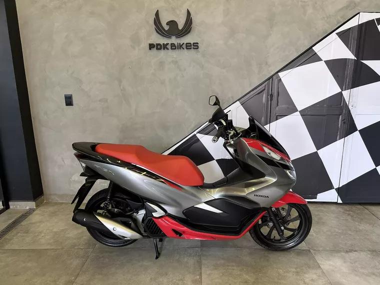 Honda PCX Prata 2