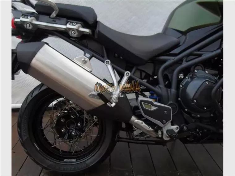 Triumph Tiger 1200 Verde 4