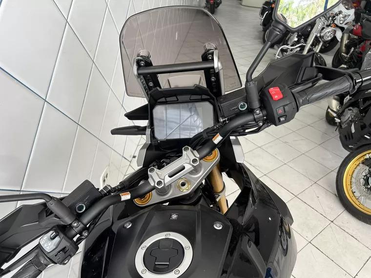 Suzuki V-Strom Preto 6