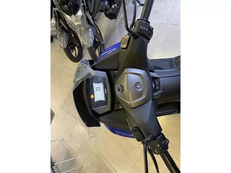 Yamaha Nmax Azul 5