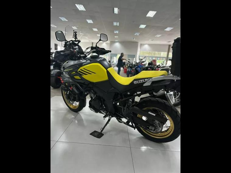 Suzuki V-Strom Amarelo 3