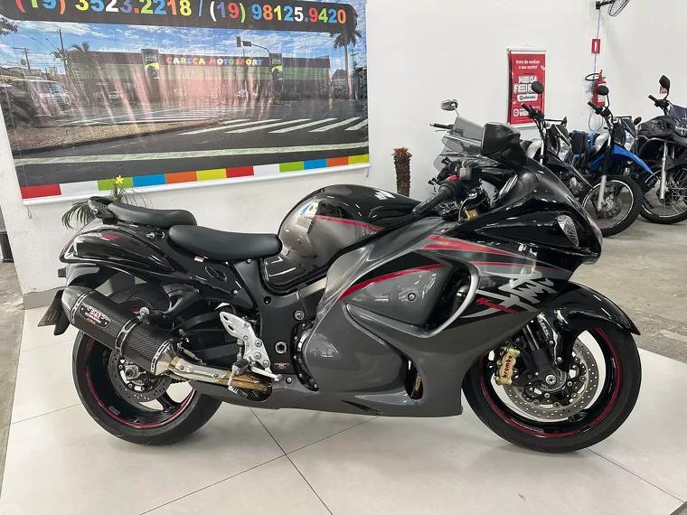 Suzuki GSX Preto 1