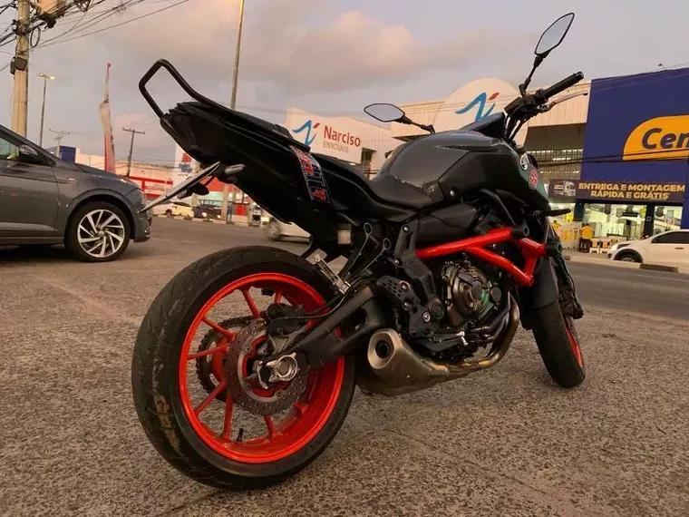 Yamaha MT-07 Cinza 4