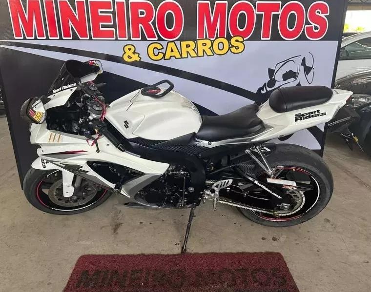 Suzuki GSX-R Branco 2