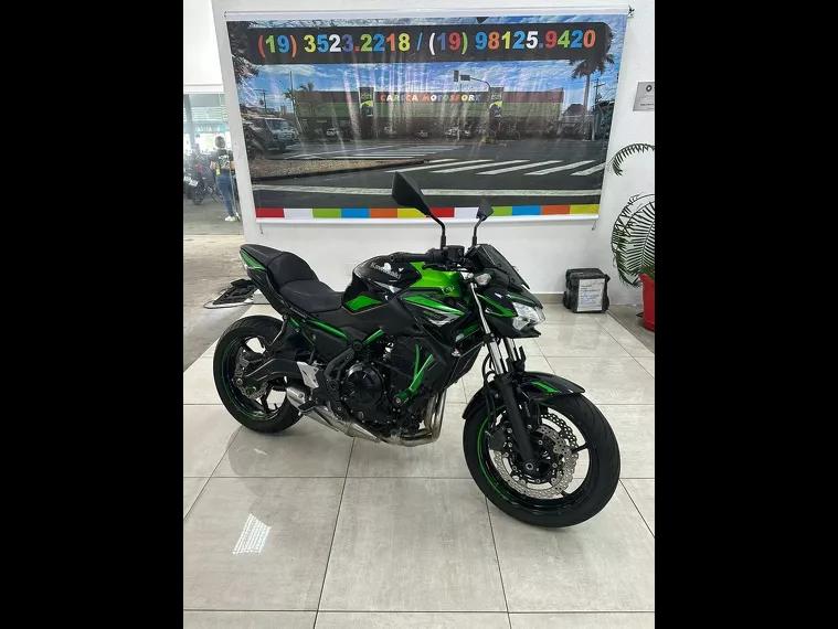 Kawasaki Z 650 Verde 23