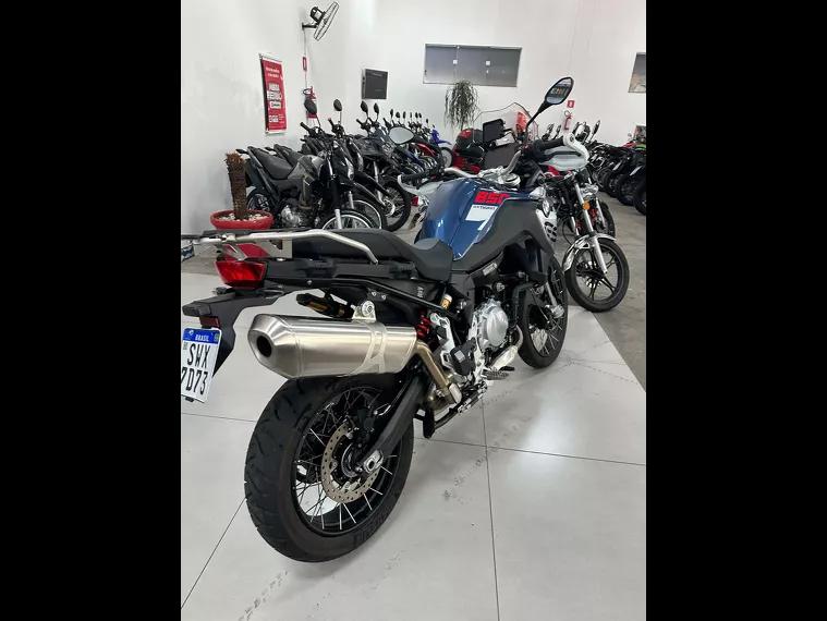 BMW F 850 Azul 13