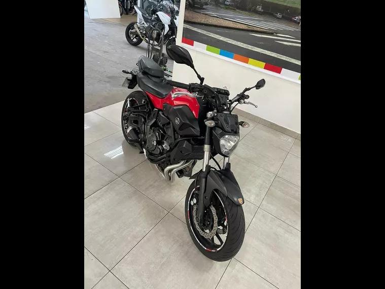 Yamaha MT-07 Preto 12