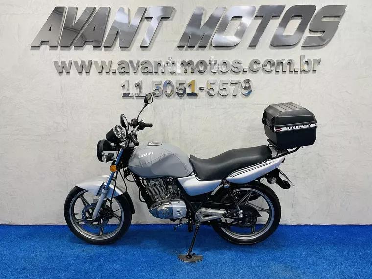 Suzuki Yes Prata 17