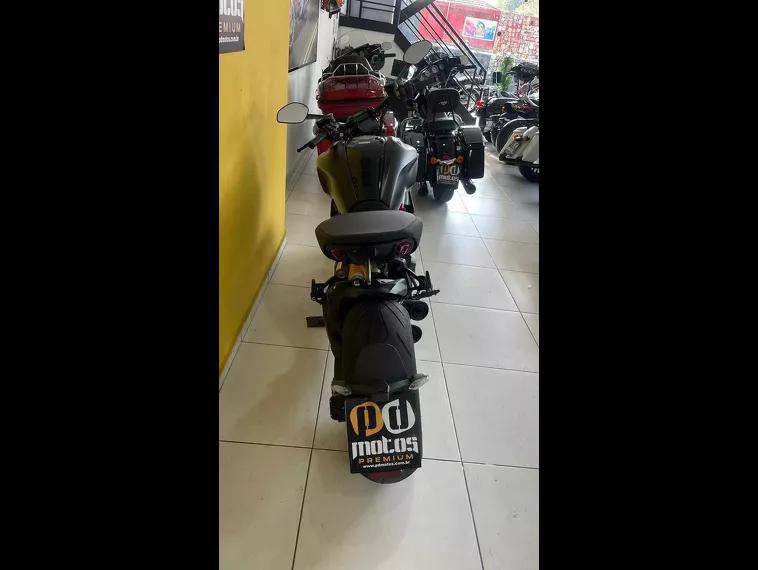 Ducati Diavel Preto 6