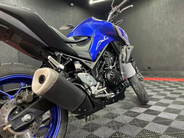 Yamaha MT-03 Azul 17