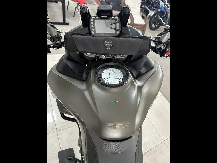 Ducati Multistrada Preto 17