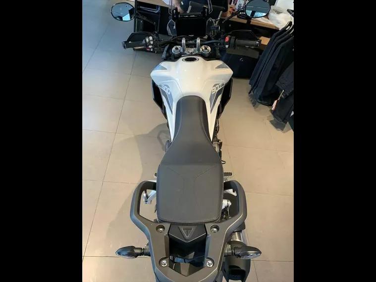 Triumph Tiger 900 Branco 3