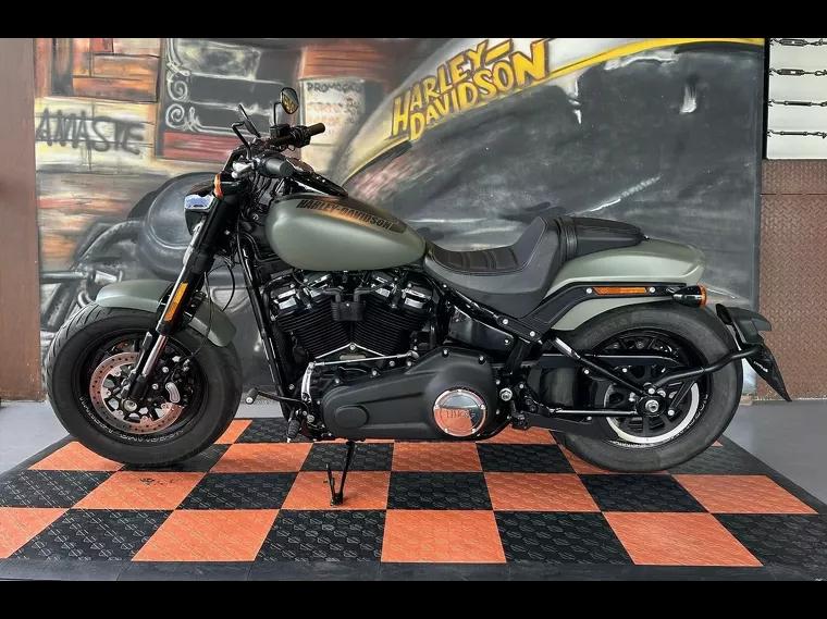 Harley-Davidson Fat Bob Verde 2
