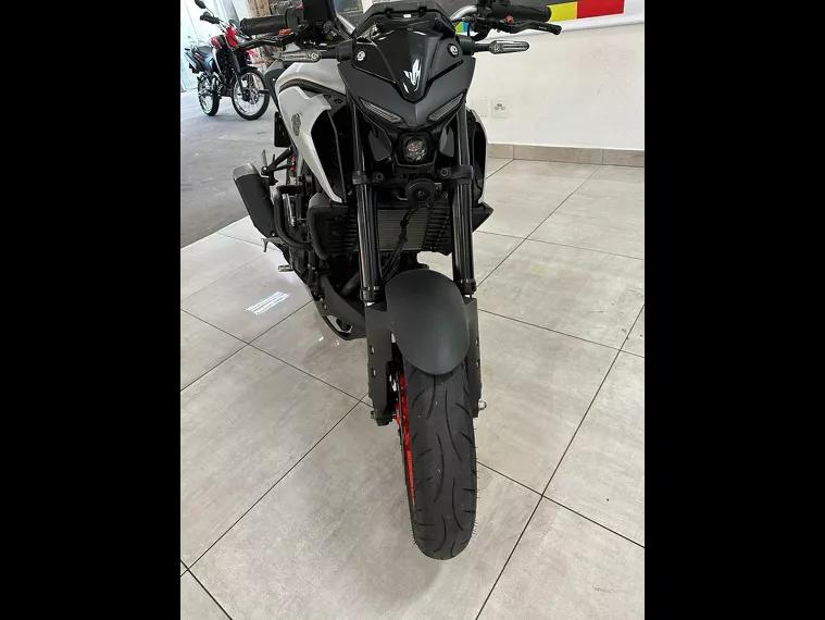 Yamaha MT-03 Preto 23