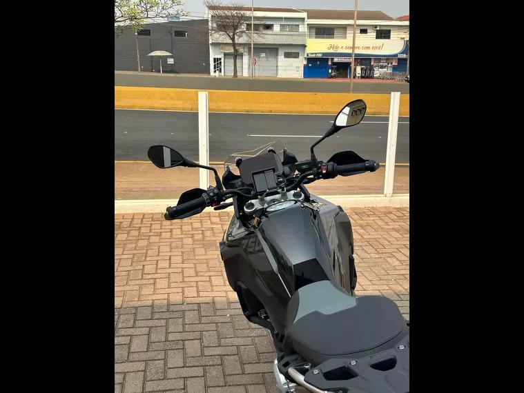 BMW F 750 Preto 4