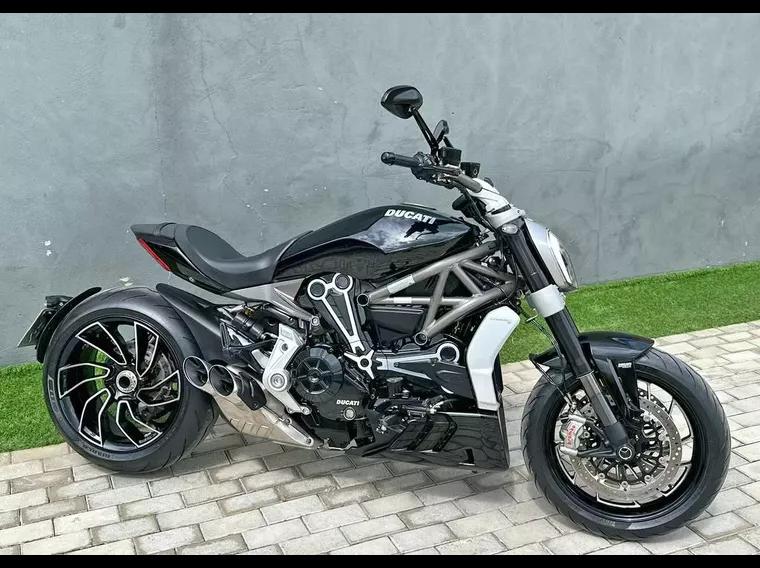 Ducati Xdiavel Preto 1