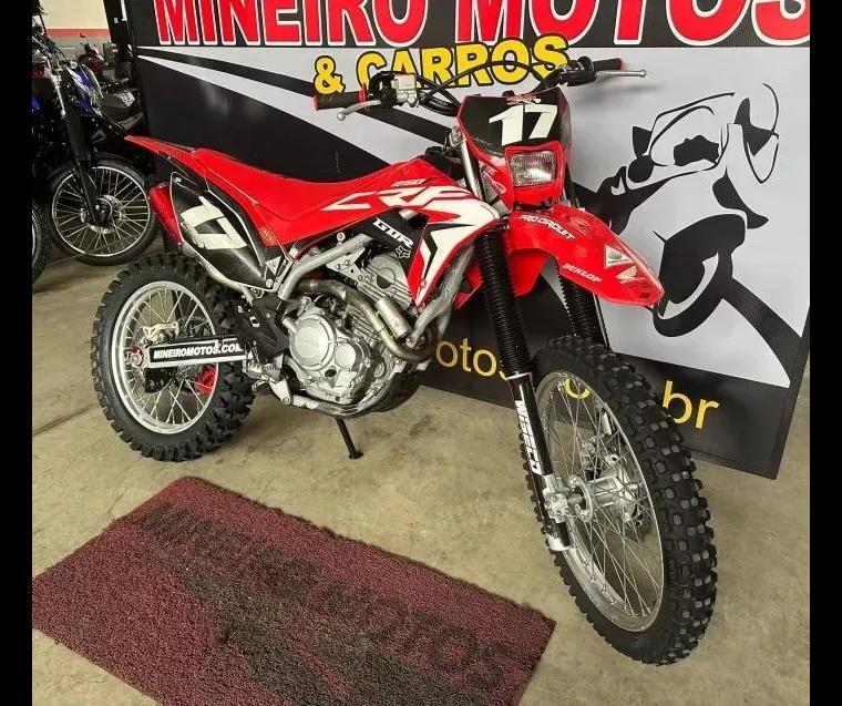 Honda CRF 250 Vermelho 3