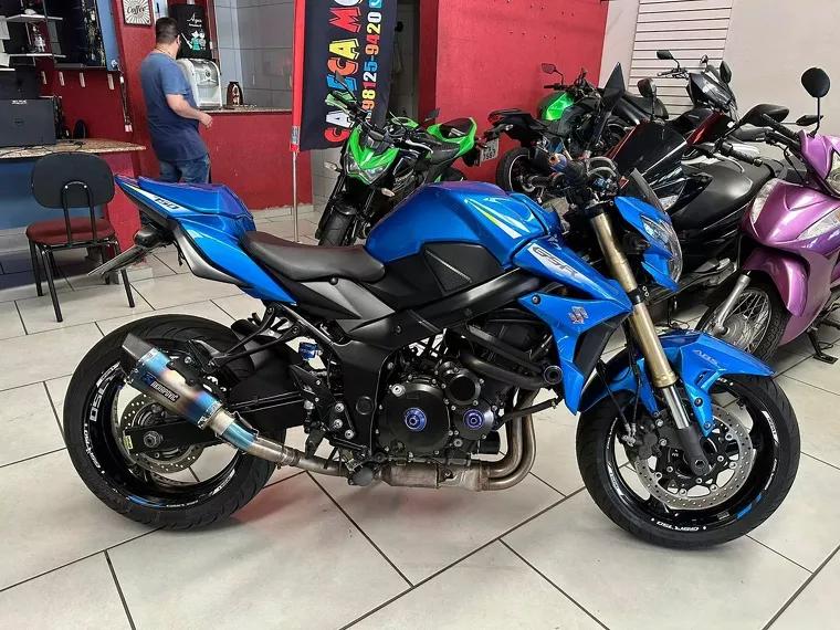 Suzuki GSR Azul 8