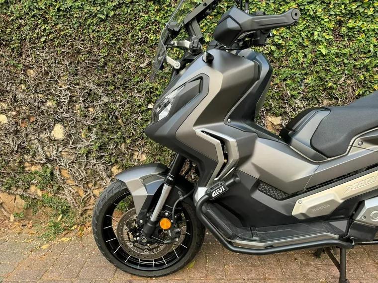 Honda X-Adv Cinza 4