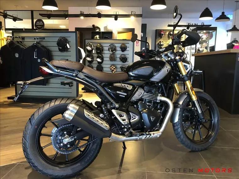 Triumph Scrambler Preto 3