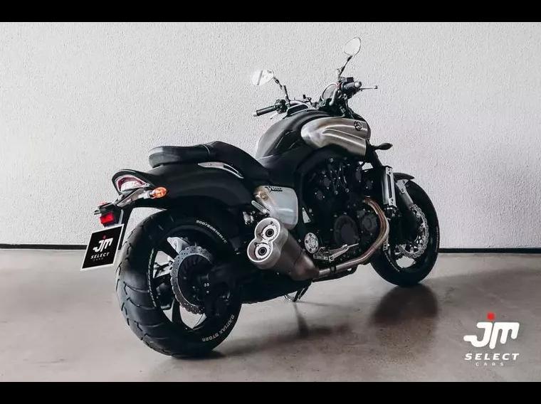 Yamaha VMax Preto 5