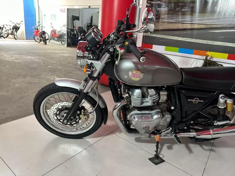 Royal Enfield Interceptor Prata 16