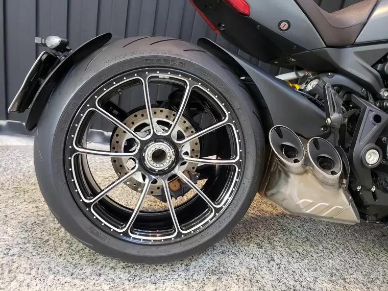 Ducati Xdiavel Cinza 5