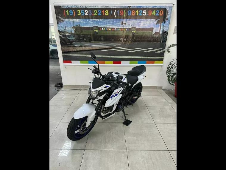 Suzuki GSX-S Branco 26