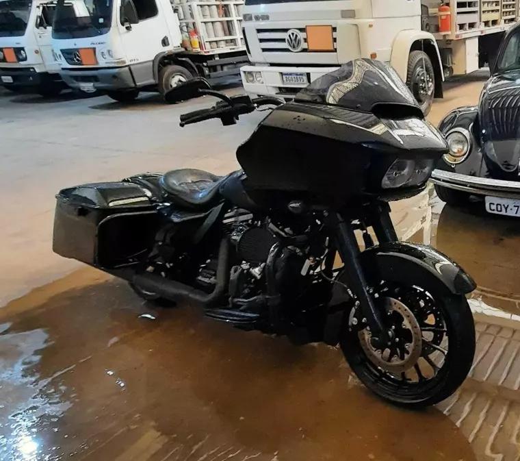 Harley-Davidson Road Glide Preto 1