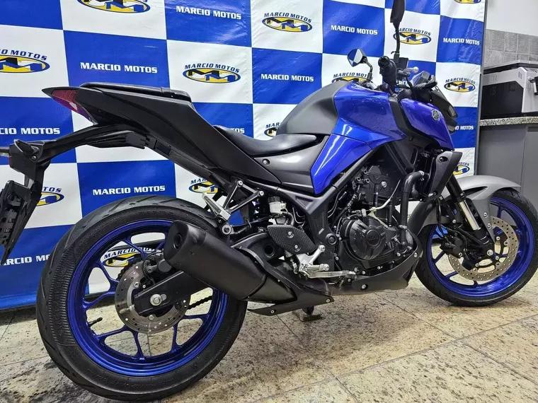 Yamaha MT-03 Azul 17