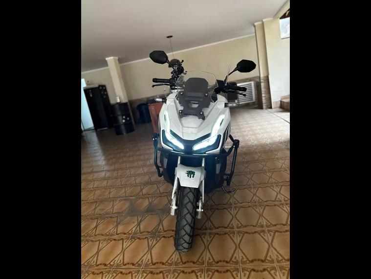 Honda Honda ADV Branco 1