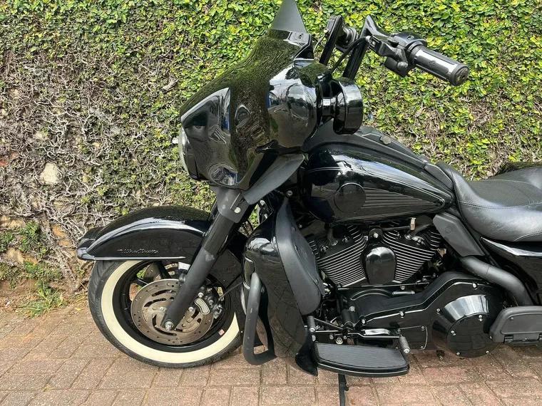 Harley-Davidson Street Glide Preto 6