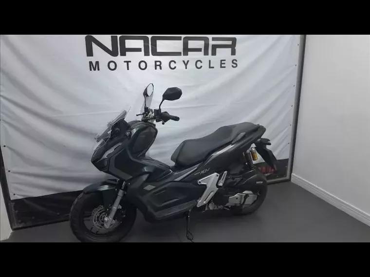 Honda Honda ADV Verde 6