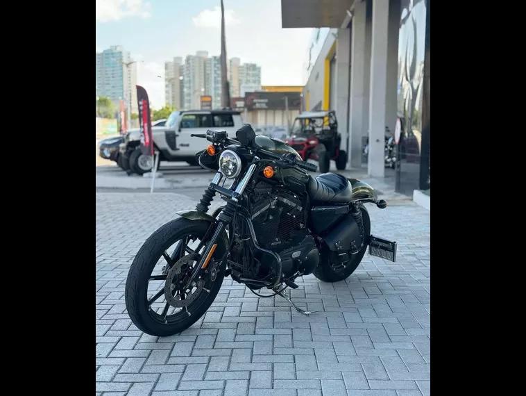 Harley-Davidson Sportster 883 Verde 9