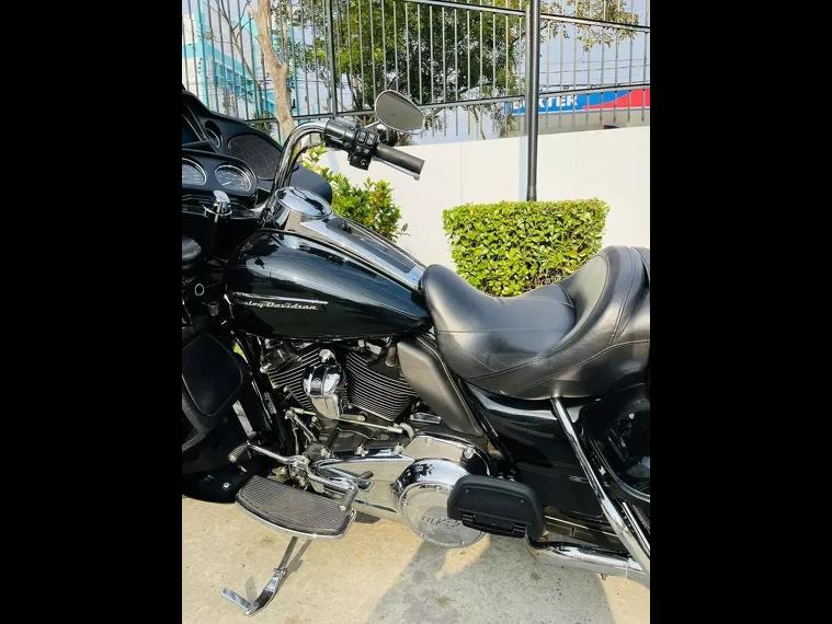 Harley-Davidson Road Glide Preto 3