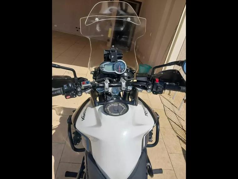 Triumph Tiger 800 Branco 6