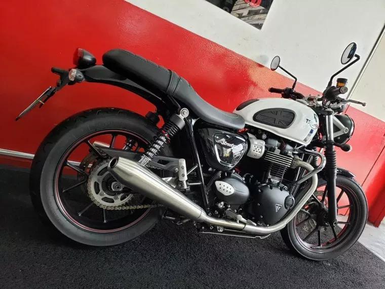 Triumph Street Twin Branco 3