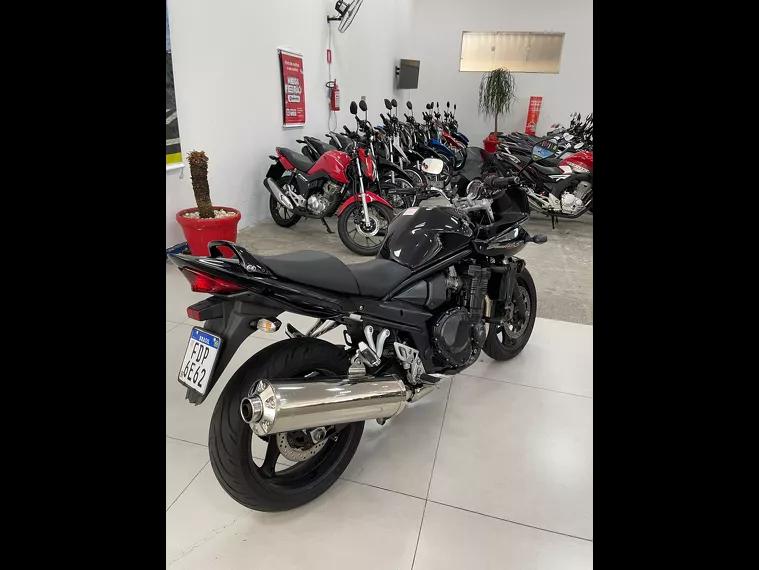 Suzuki Bandit Preto 15