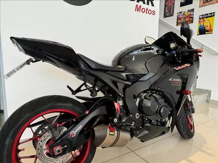 Honda CBR 1000 Preto 5