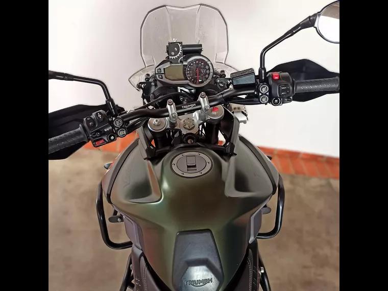 Triumph Tiger 800 Verde 7