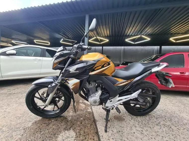 Honda CB Twister Amarelo 2