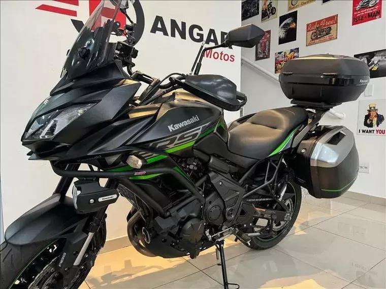 Kawasaki Versys Cinza 4