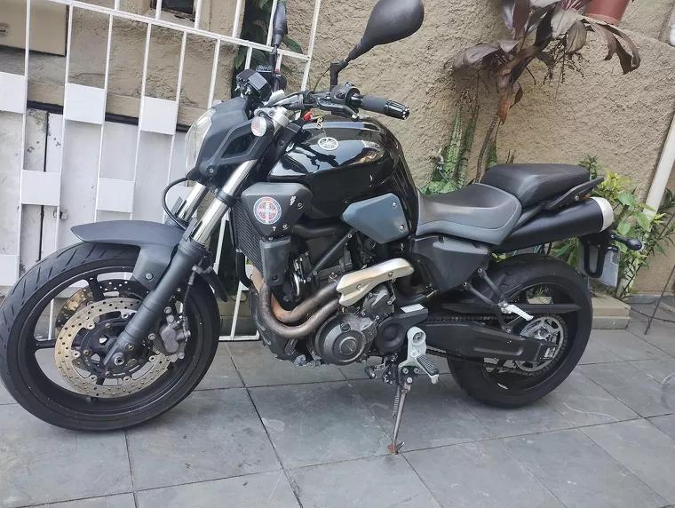 Yamaha MT-03 Preto 3