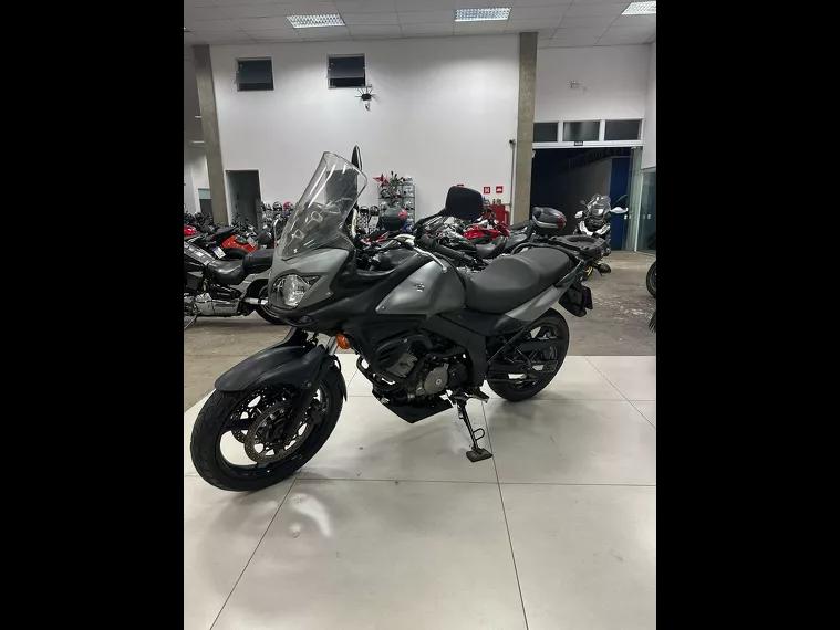 Suzuki V-Strom Cinza 13