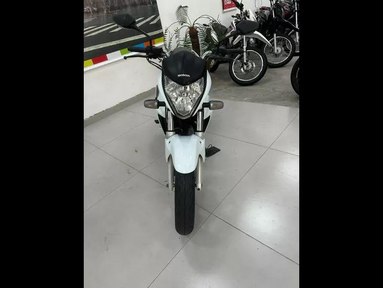 Honda CB 300 Branco 19