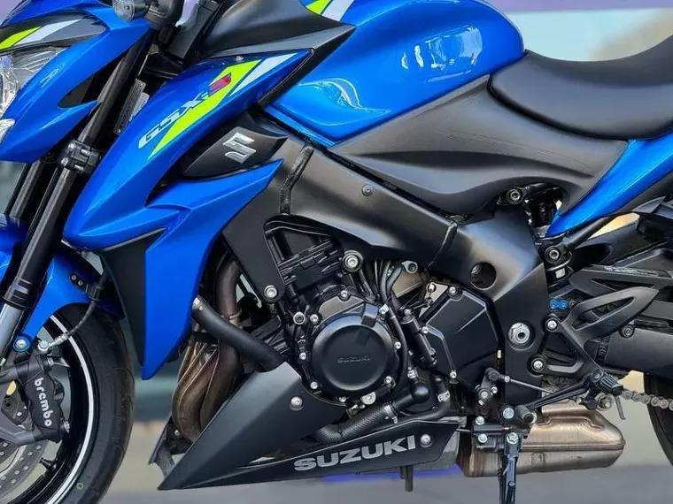 Suzuki GSX-S Azul 6