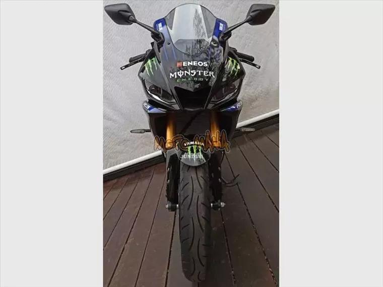 Yamaha YZF R3 Preto 14