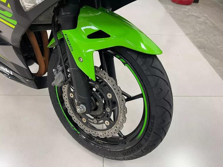 Kawasaki Ninja Verde 2