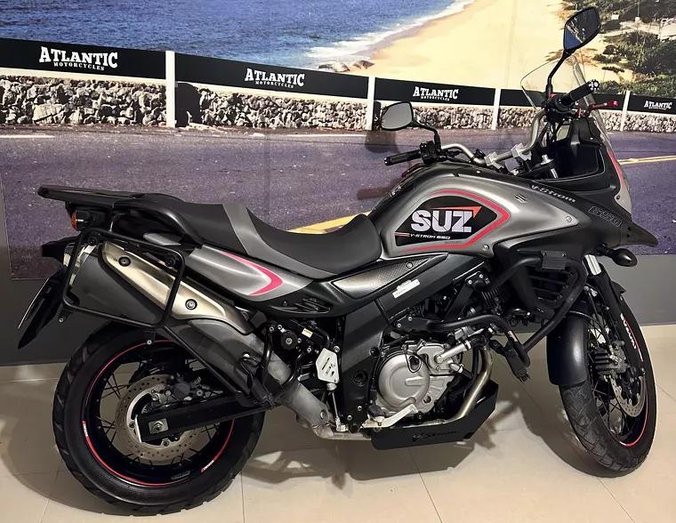 Suzuki V-Strom Cinza 4