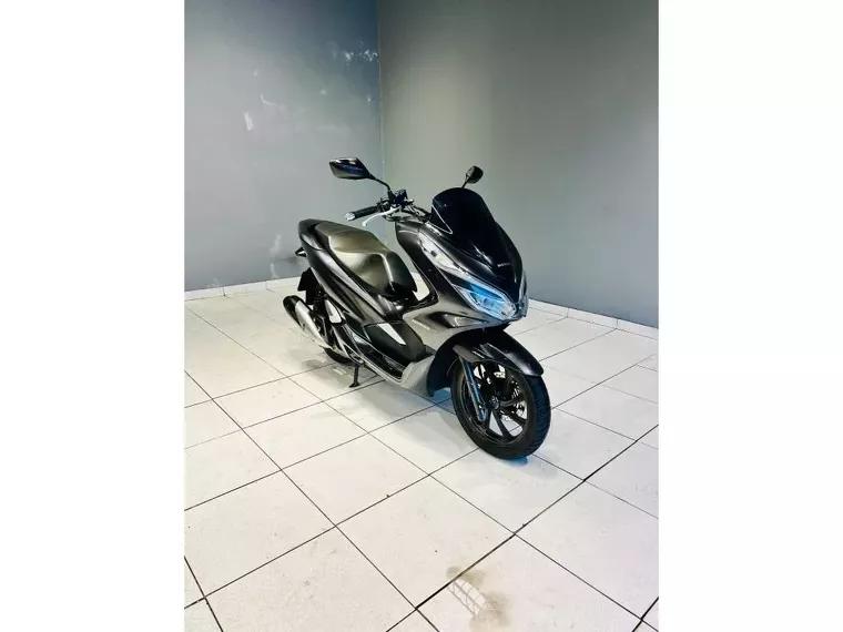 Honda PCX Cinza 1